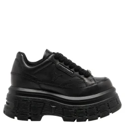 Swerve Black Leather